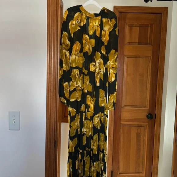 Floral Maxi Dress - Picture 1 of 3